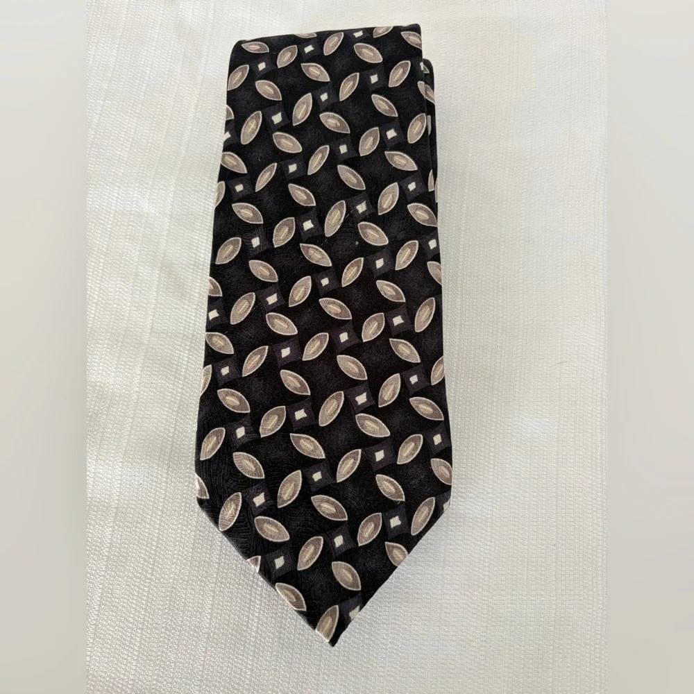 Carlos Devenezia men’s Silk Tie Roma Barcelona Brown Geometric Classic(B123)✨